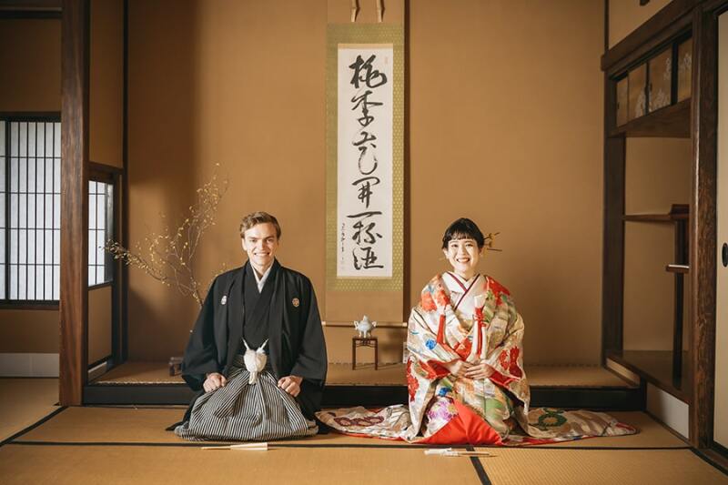 正座のお写真も!