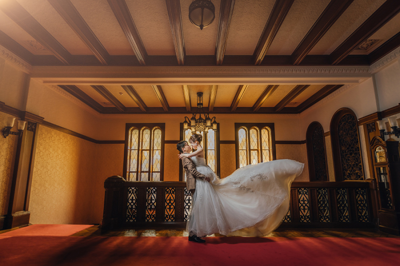 ドレスのトレーンを活かして！