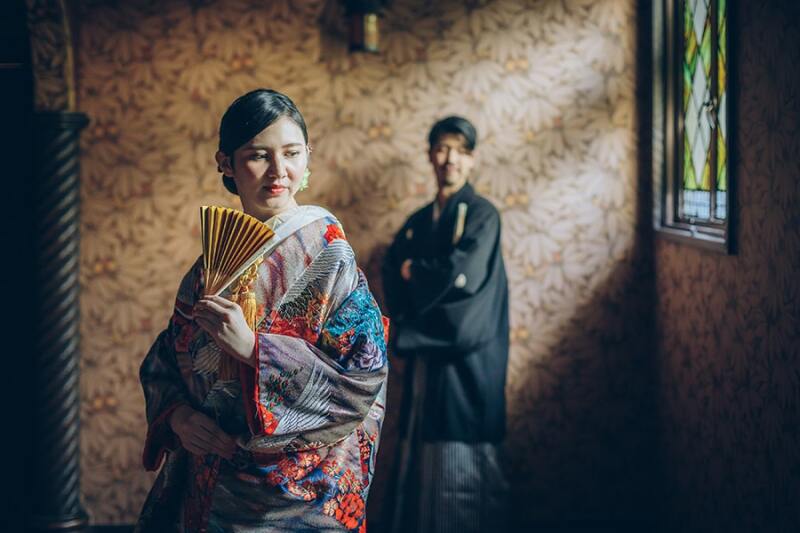 おふたりの立ち位置で奥行きを演出