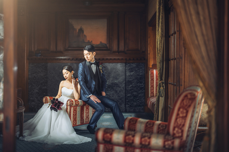 会場の椅子を利用して