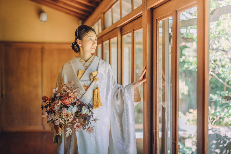 窓際で自然を活かして