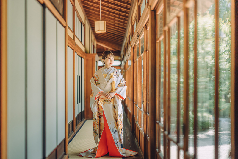 廊下でのカッコいいお写真も