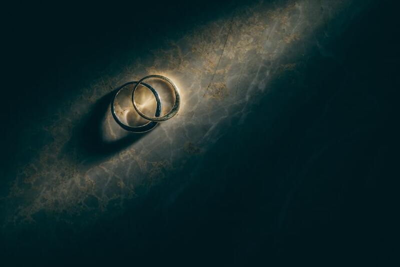 指輪のお写真もカッコよく