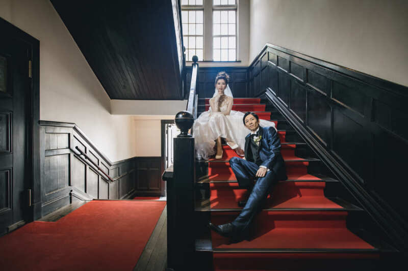 13:45 階段に腰掛けて