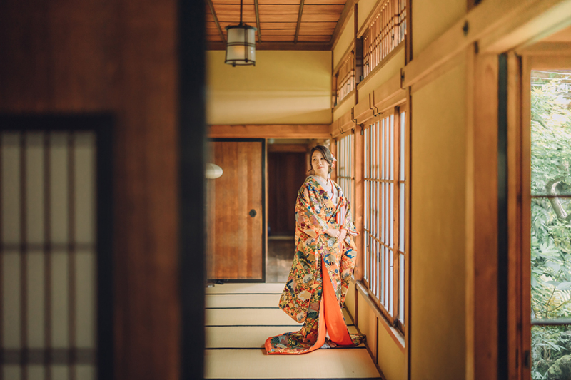 廊下でのカッコいいお写真も