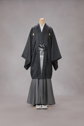 紋付袴（地紋黒）
