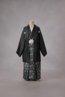 紋付袴(黒模様)