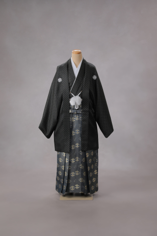 紋付袴(黒模様)