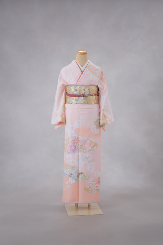 訪問着　薄ピンク