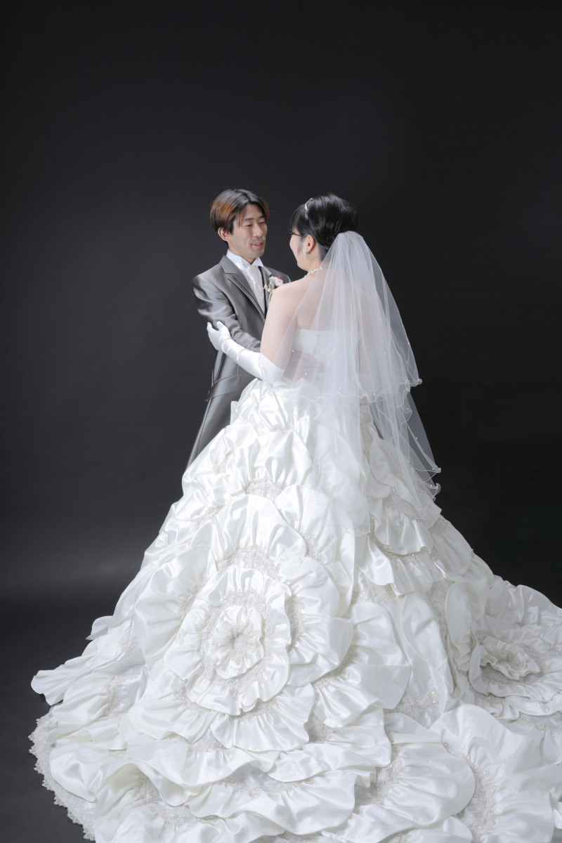 豪華なドレスをいかして