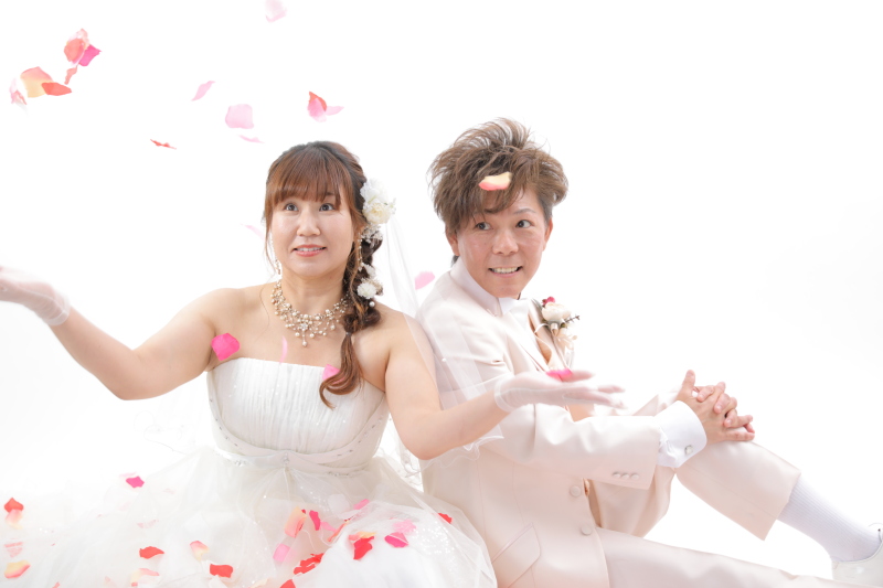 フラワーシャワーで華やかに！