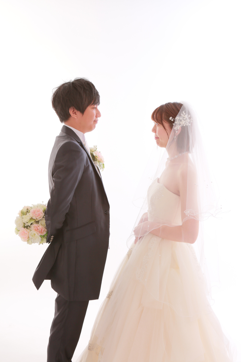 フォトスタジオプリンセス町田_ウエディングドレスが豊富