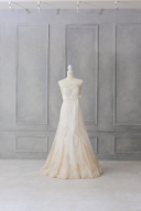 ウェディングドレス