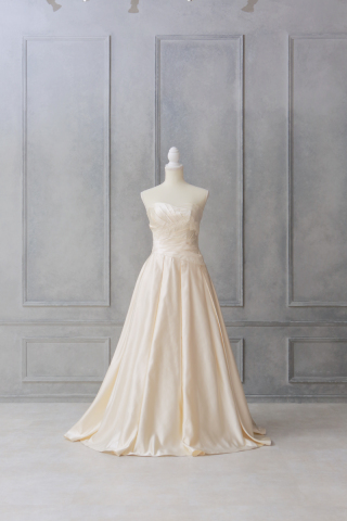 ウェディングドレス