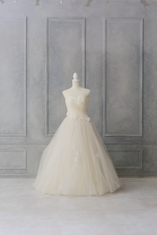 ウェディングドレス