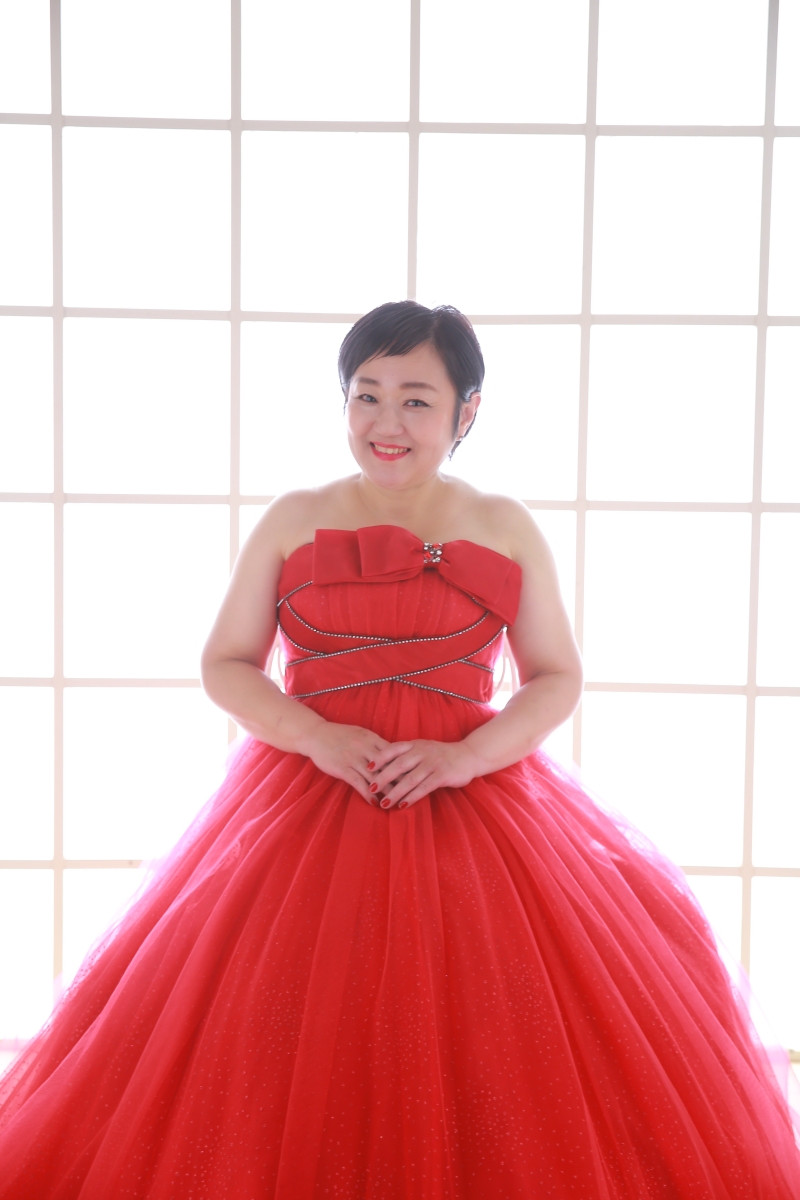 【★祝☆還暦ドレス撮影プラン】ドレス1着 1面台紙アルバム+撮影データ(30枚)付きプラン お祝い価格!¥39,800