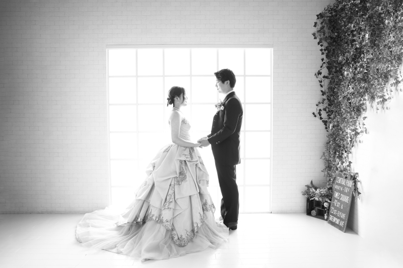 【見つけた方ラッキー♪】40周年記念！洋装2着スタジオ撮影基本プラン☆通常￥36,300～&rarr;￥8,800～