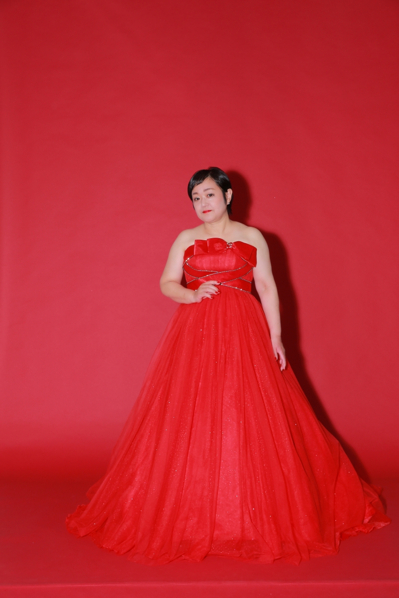 【★祝☆還暦ドレス撮影プラン】ドレス1着 1面台紙アルバム+撮影データ(30枚)付きプラン お祝い価格!¥39,800