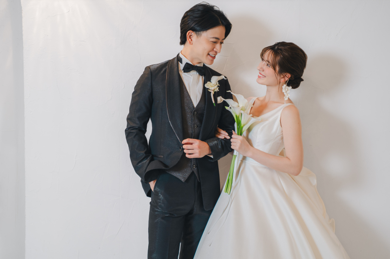 【洋装スタジオフォト２着】感動的なスタジオでの撮影 90カットデータ付