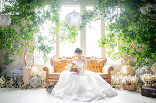 【洋装スタジオフォト１着】感動的なスタジオでの撮影50カットデータ付