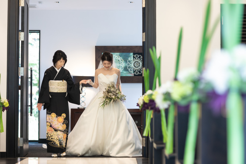 入場はお母様と。