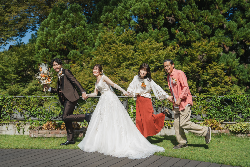 【洋装ロケ】ファミリーフォトウェディングロケーションプラン