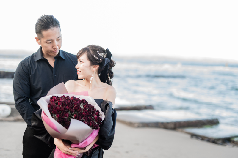 バラの花束を添えて