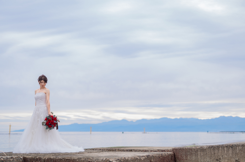 岩場で新婦様のソロショット撮影!