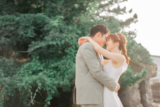 ＼緑の自然ともお撮りできる！／雨晴海岸で洋装撮影