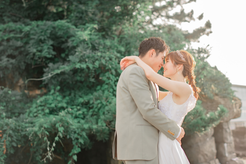 \緑の自然ともお撮りできる!/雨晴海岸で洋装撮影