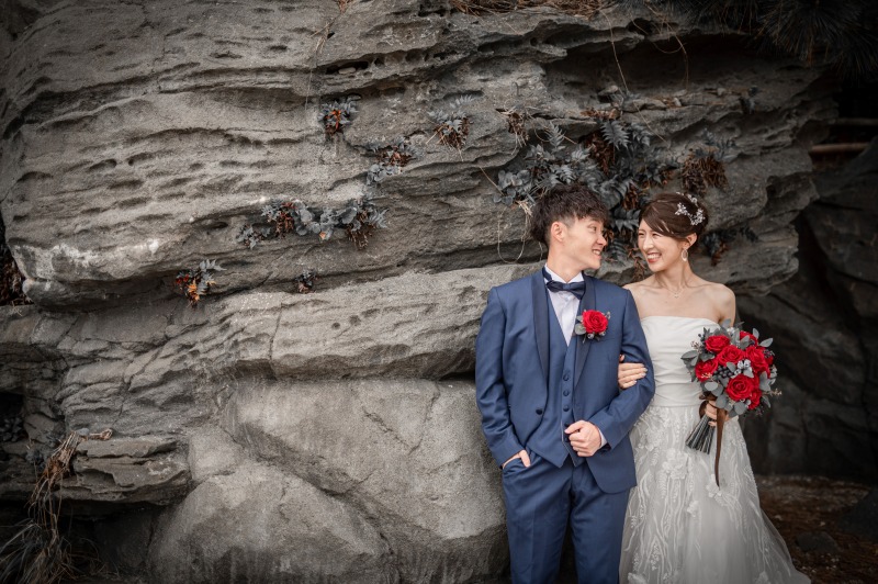 岩場を背景にパキッとした撮影!