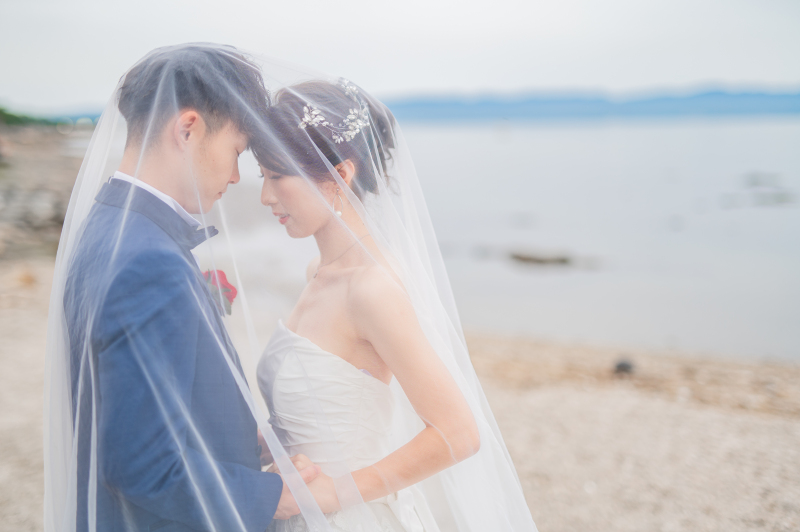 ベールを被ってのカット