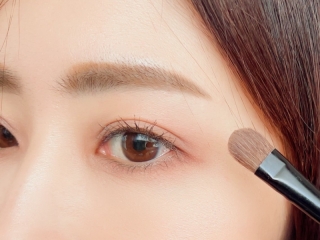 傷かくし　ワンポイントメイク