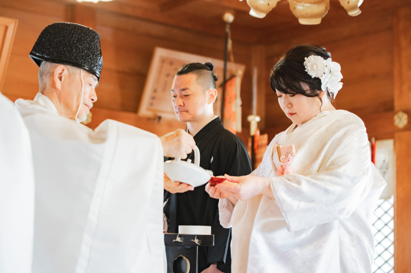 【しっとりと神社で執り行う神前式】和装結婚式ができちゃう!奥田神社神前式挙式プラン