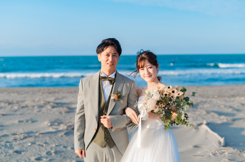 【海と青空での撮影☆】広がる海岸線!岩瀬浜での洋装ウェディングドレス全データ撮影プラン
