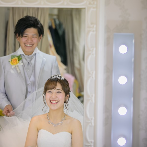 お支度中も楽しそうなおふたり