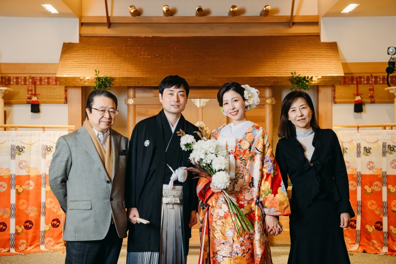 FLARE横浜元町本店_両親の衣装がある