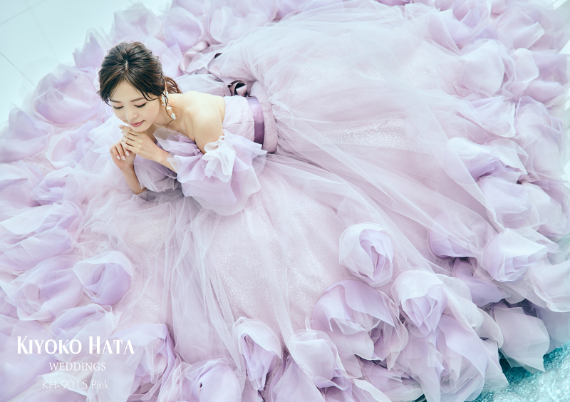 FLARE横浜元町本店_カラードレスが豊富