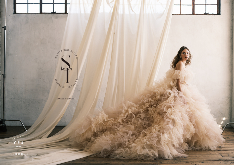 FLARE横浜元町本店_カラードレスが豊富