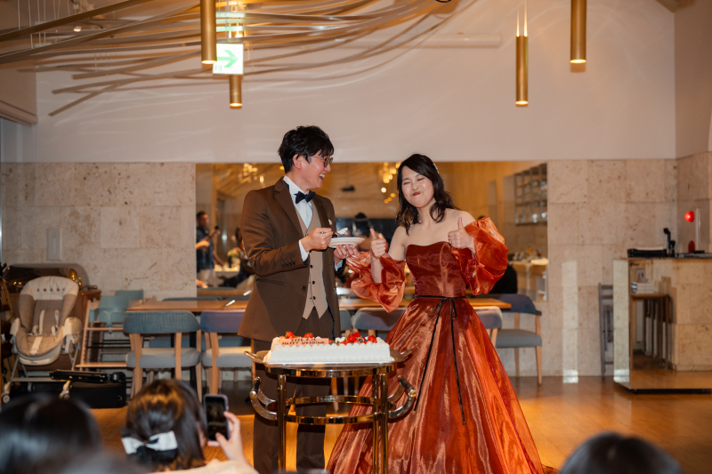 小さな結婚式 沖縄イル・ド・レ店_会食ができる