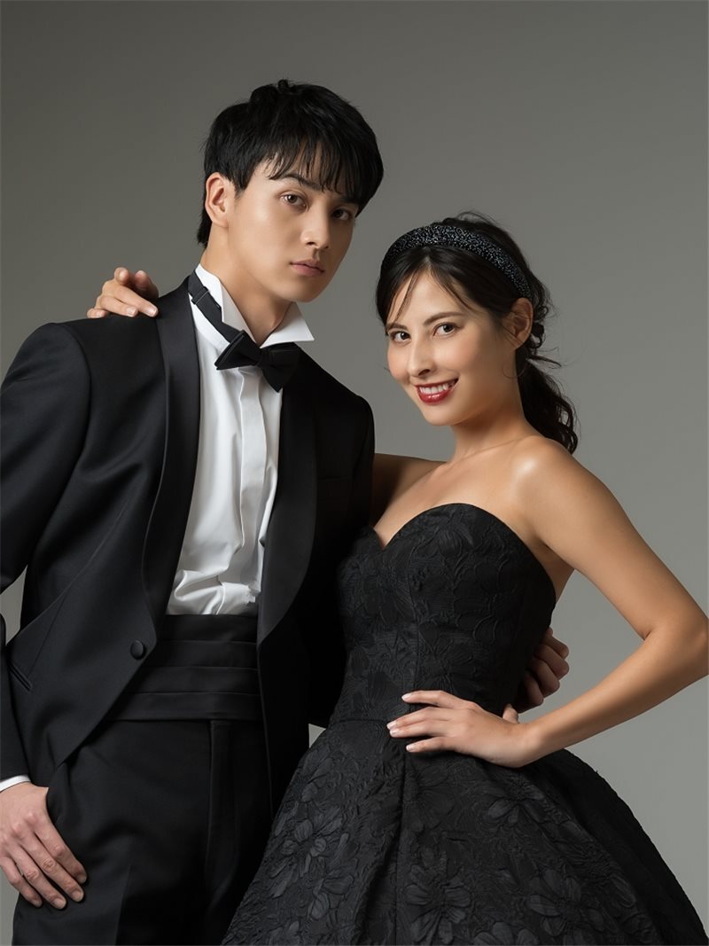 小さな結婚式 沖縄イル・ド・レ店_カラードレスが豊富