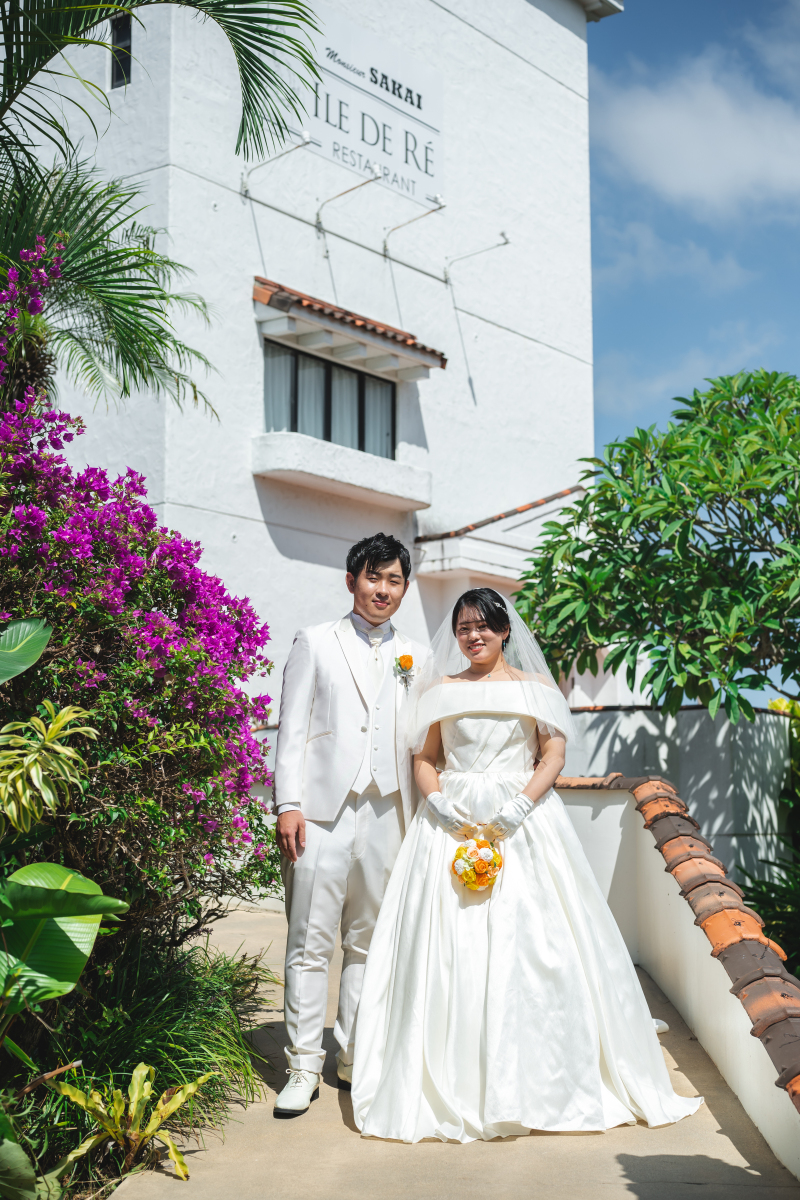小さな結婚式 沖縄イル・ド・レ店_ガーデンで撮影できる
