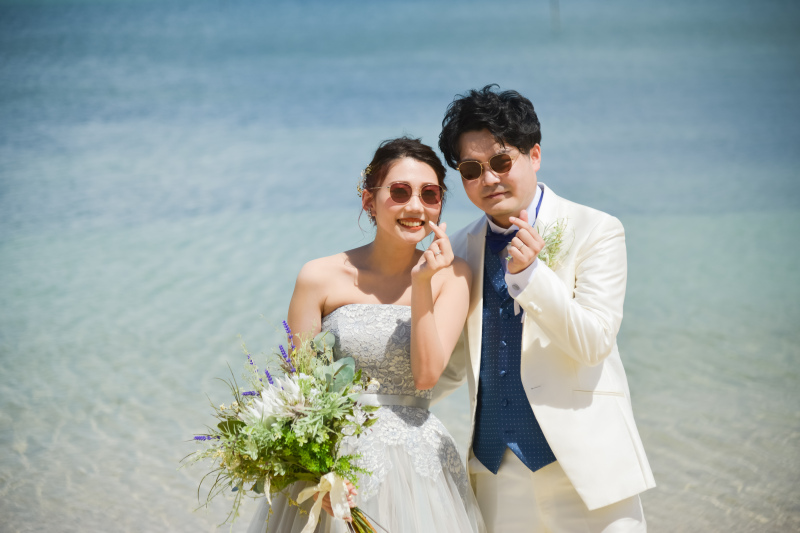小さな結婚式 沖縄イル・ド・レ店_カラードレスが豊富