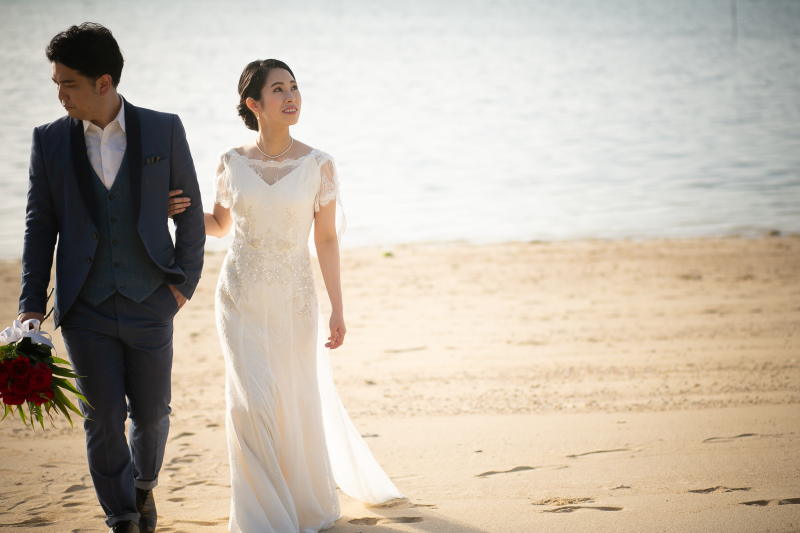 小さな結婚式 沖縄イル・ド・レ店_ウエディングドレスが豊富