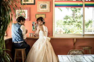 おふたりの楽しい時間をナチュラルに鮮やかに