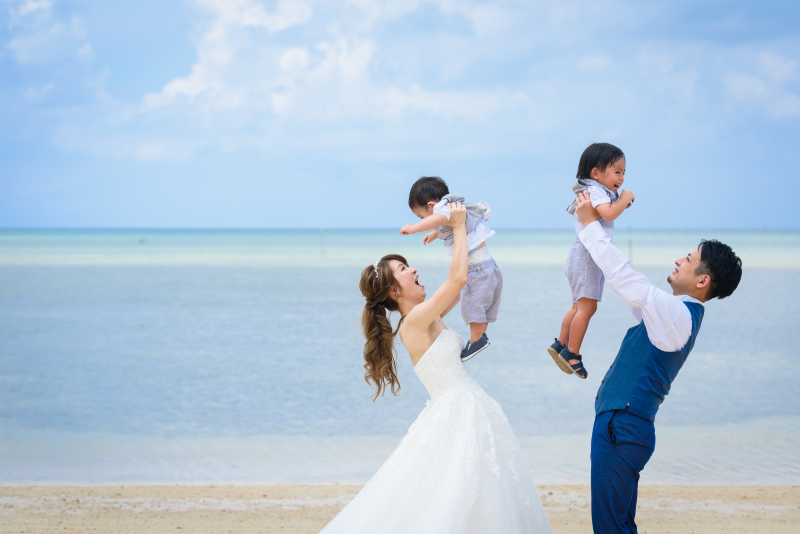 【GW沖縄旅行を一生の記念に】チャペル＆ビーチ撮影料半額＆手ぶらで叶うフルパッケージ