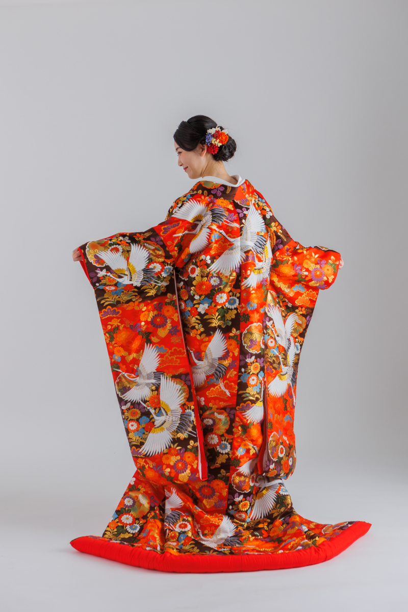 鶴に四季花
