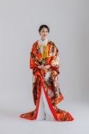 鶴に四季花