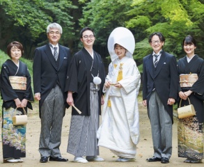 ご両親の衣装も揃う、家族みんなで迎える特別な一日