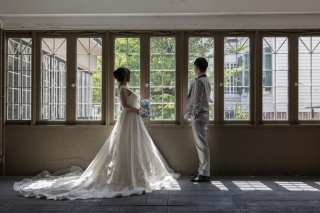 写真を撮られることに慣れてなくても、Takeshi styleでキレのある写真へ導きます